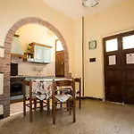Tuscan Rustic Daire *